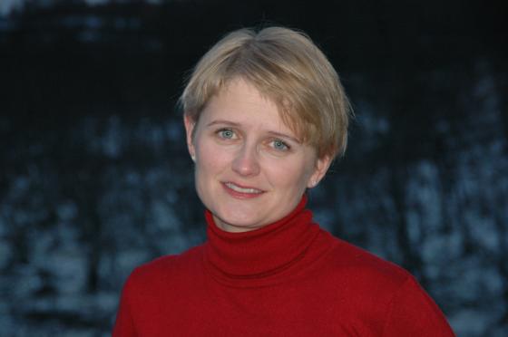 Lena R L Bendiksen