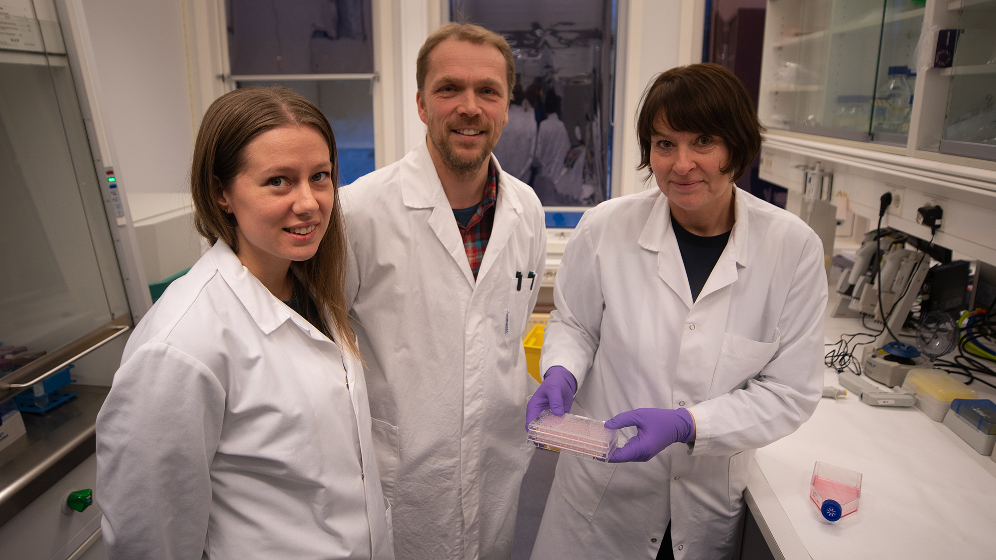 Kine Østnes Hansen (t.v.), Espen Holst Hansen og Jeanette Hammer Andersen har funnet alle forskeres drøm. 
