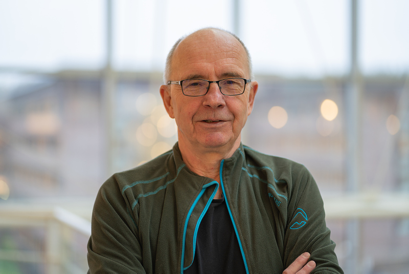 RagnarOlsen20201014-DSC07921.jpg professor ragnar olsen