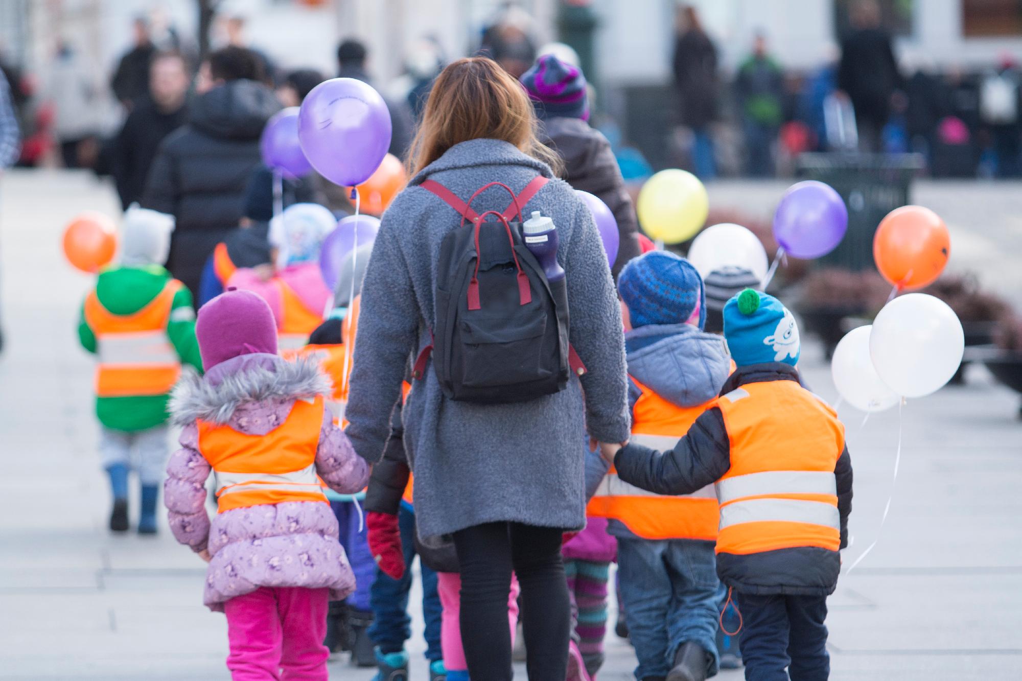 Illustrasjons-/bannerbilde for Barnehagel&aelig;rerutdanninga v/ UiT i Troms&oslash; fyller 50 &aring;r 