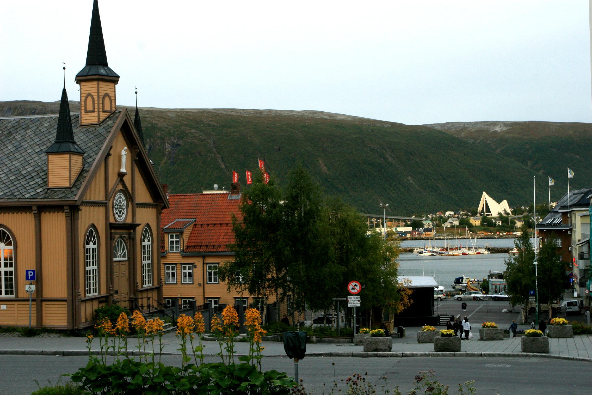 Illustrasjons-/bannerbilde for Den andre &aring;rlige E&Oslash;S-/ trygderettskonferansen