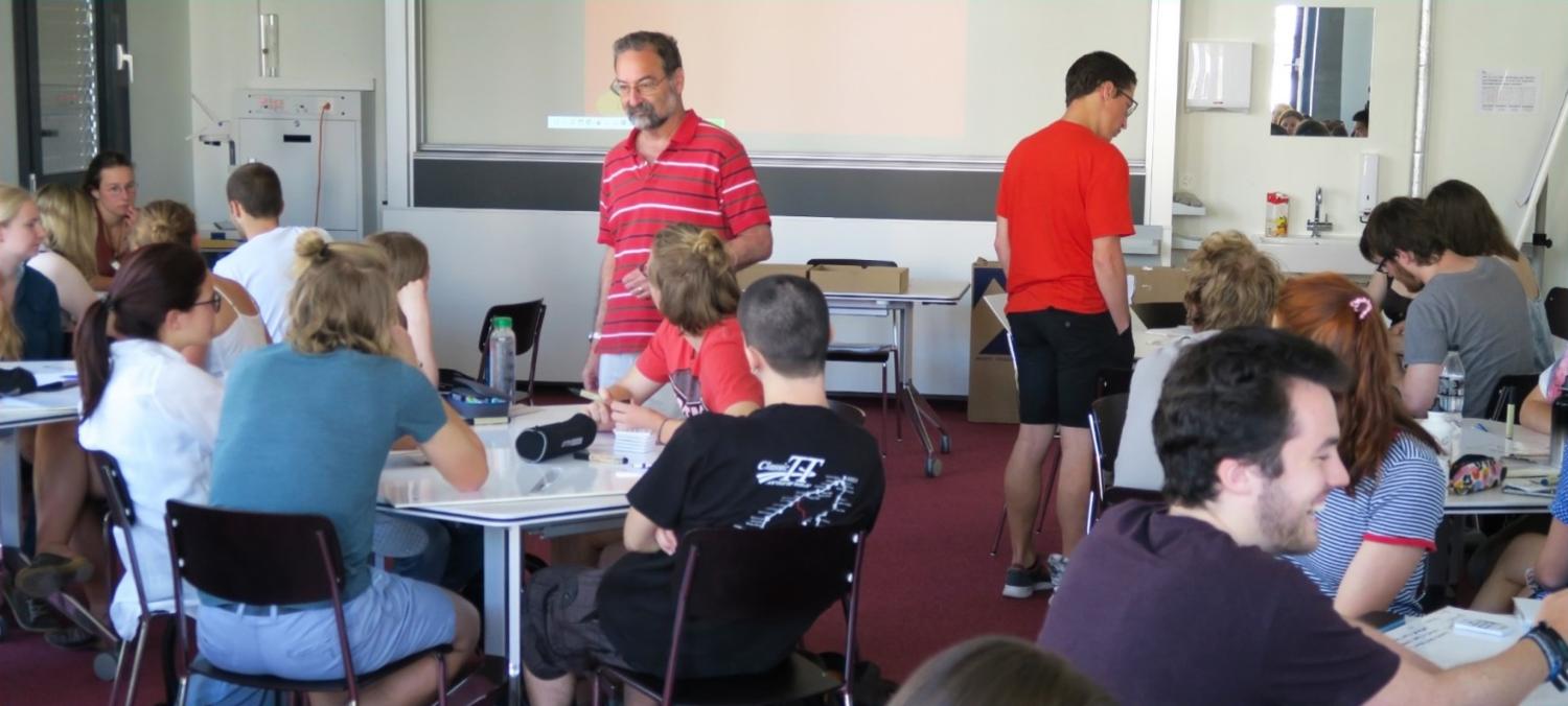 Illustrasjons-/bannerbilde for Moving Away from Lectures: the SCALE-UP Active-Learning Pedagogy – Undervisningsseminar NT-fak høst 2023