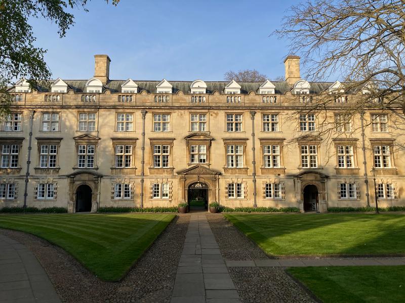 Klikk på bildet for større versjon