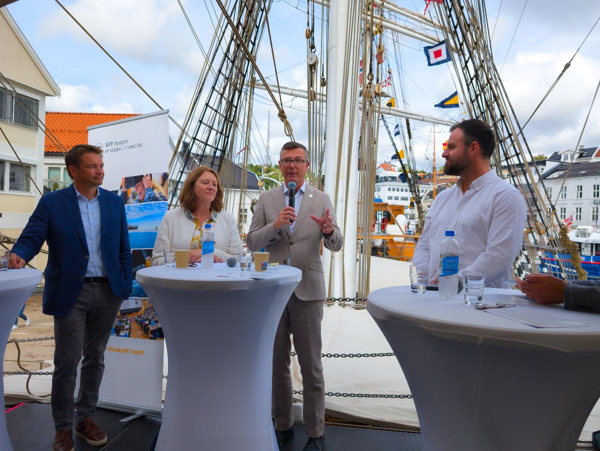 Rektor Dag Rune Olsen i paneldebatt p&aring; Arendalsuka 2024
