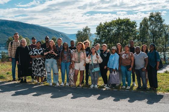 Sommerskole sikkerhet -gruppebilde breddeformat. David Jensen.jpg