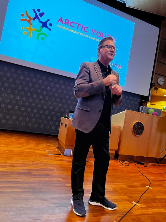 Illustrasjonsbilde for Arctic Youth frokostforelesning #2. COLLABORATIVE RESEARCH and the art of conversation: Some personal reflections from Tony Ghaye