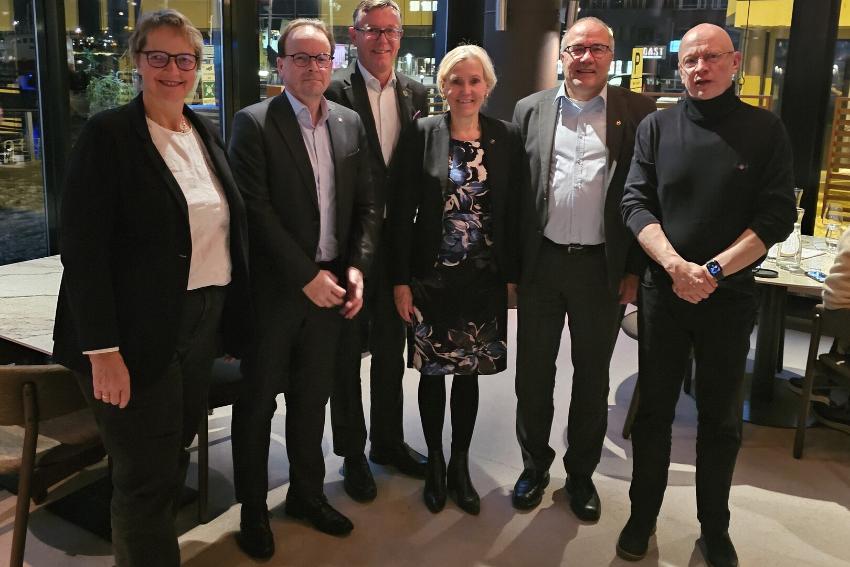 Six people on a line.