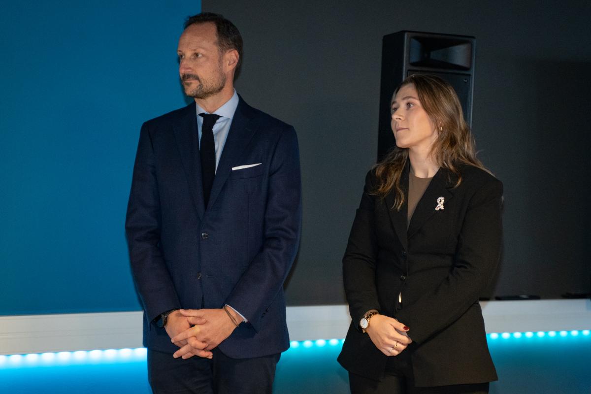 Kronprins Haakon og prosjektleder Marikken Pedersen