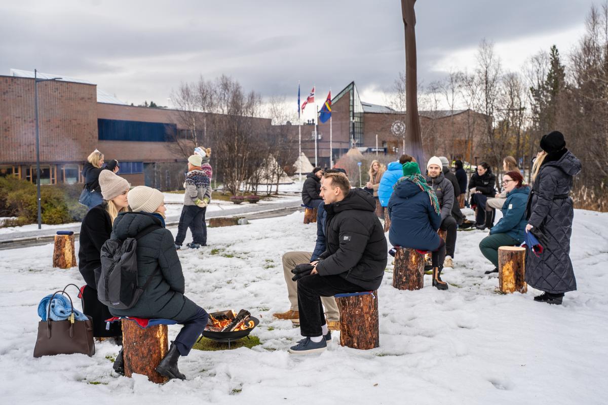 SIKT deltagerne jobber i grupper