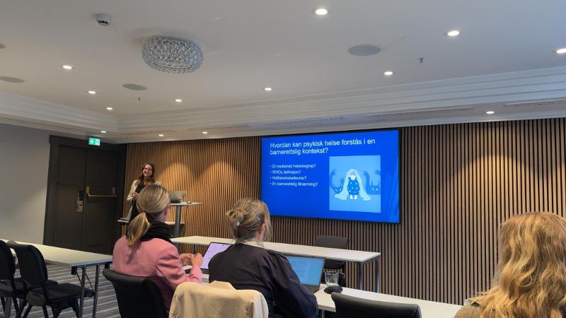 Vår egen førsteamanuensis Mona Martnes holder innlegg om "Barns rett til høyest oppnåelige psykiske helse".