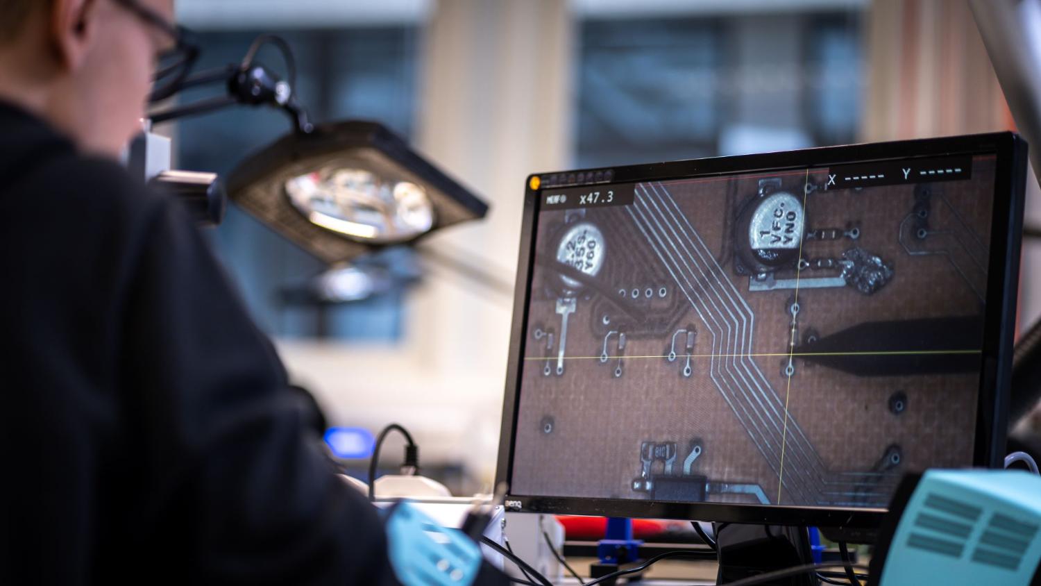 Bilde-Elektronikk, ingeni&oslash;r - bachelor (y-vei)