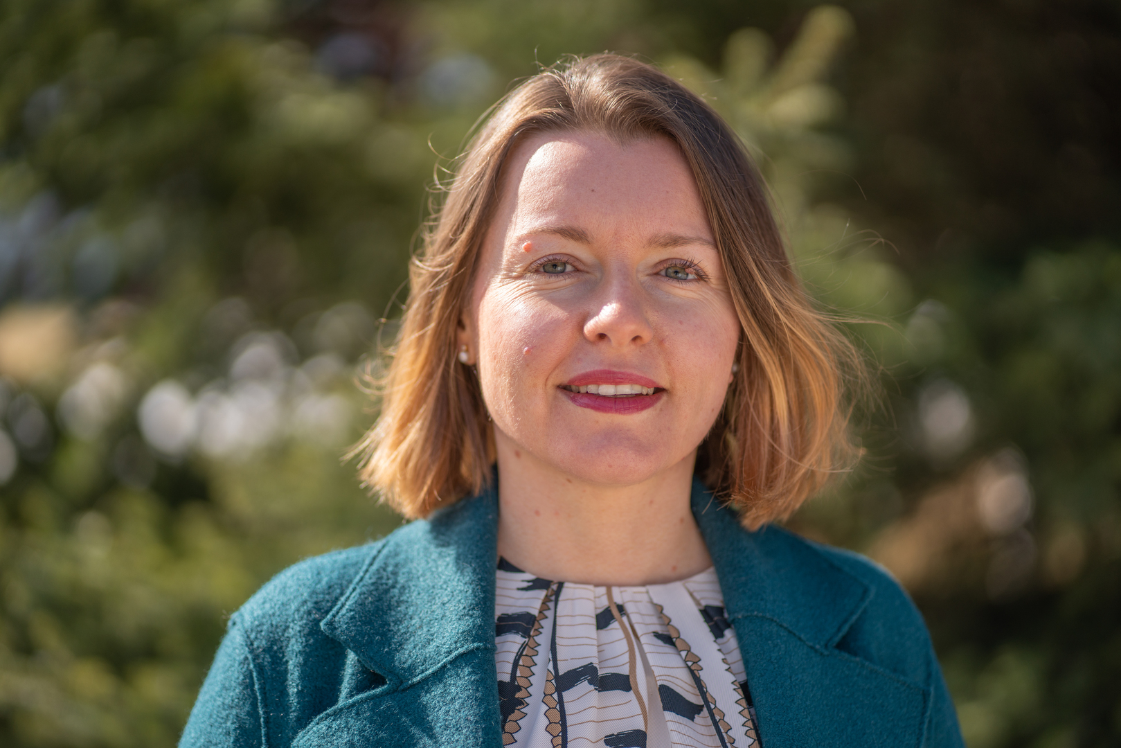 Portrait of a woman.